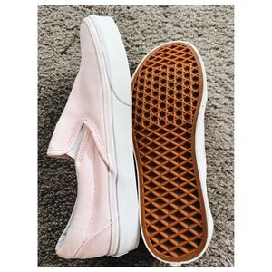 New without tags pink slip on vans
